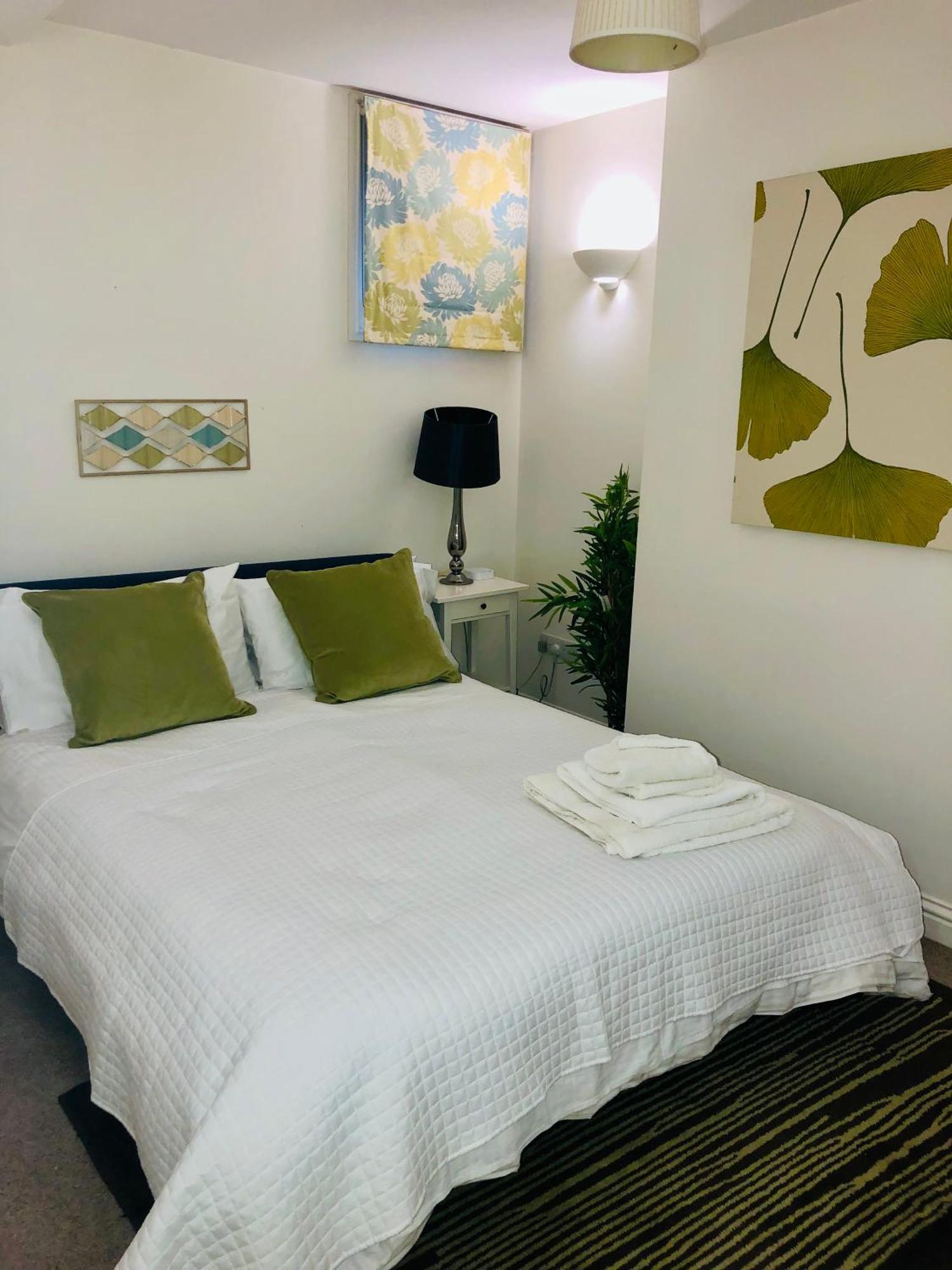 Luxury Apartment In The Heart Of 巴斯 外观 照片